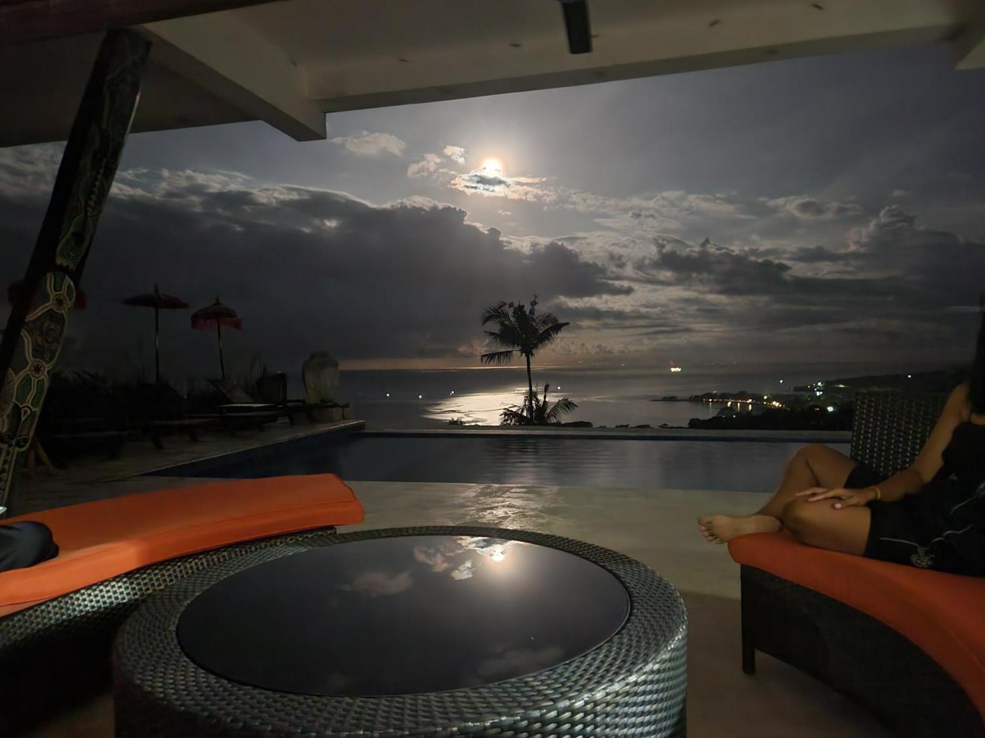 Villa Umbrella Lombok Сенгиги Екстериор снимка