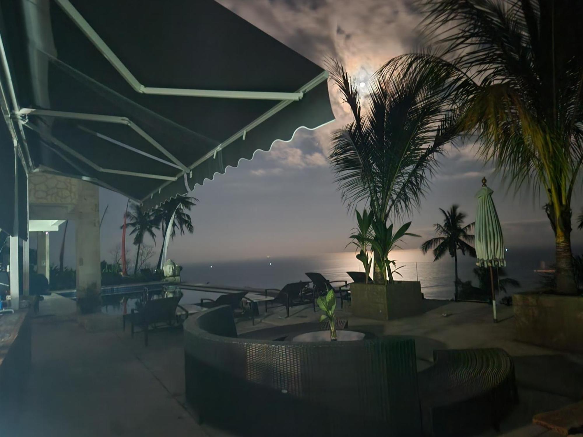 Villa Umbrella Lombok Сенгиги Екстериор снимка