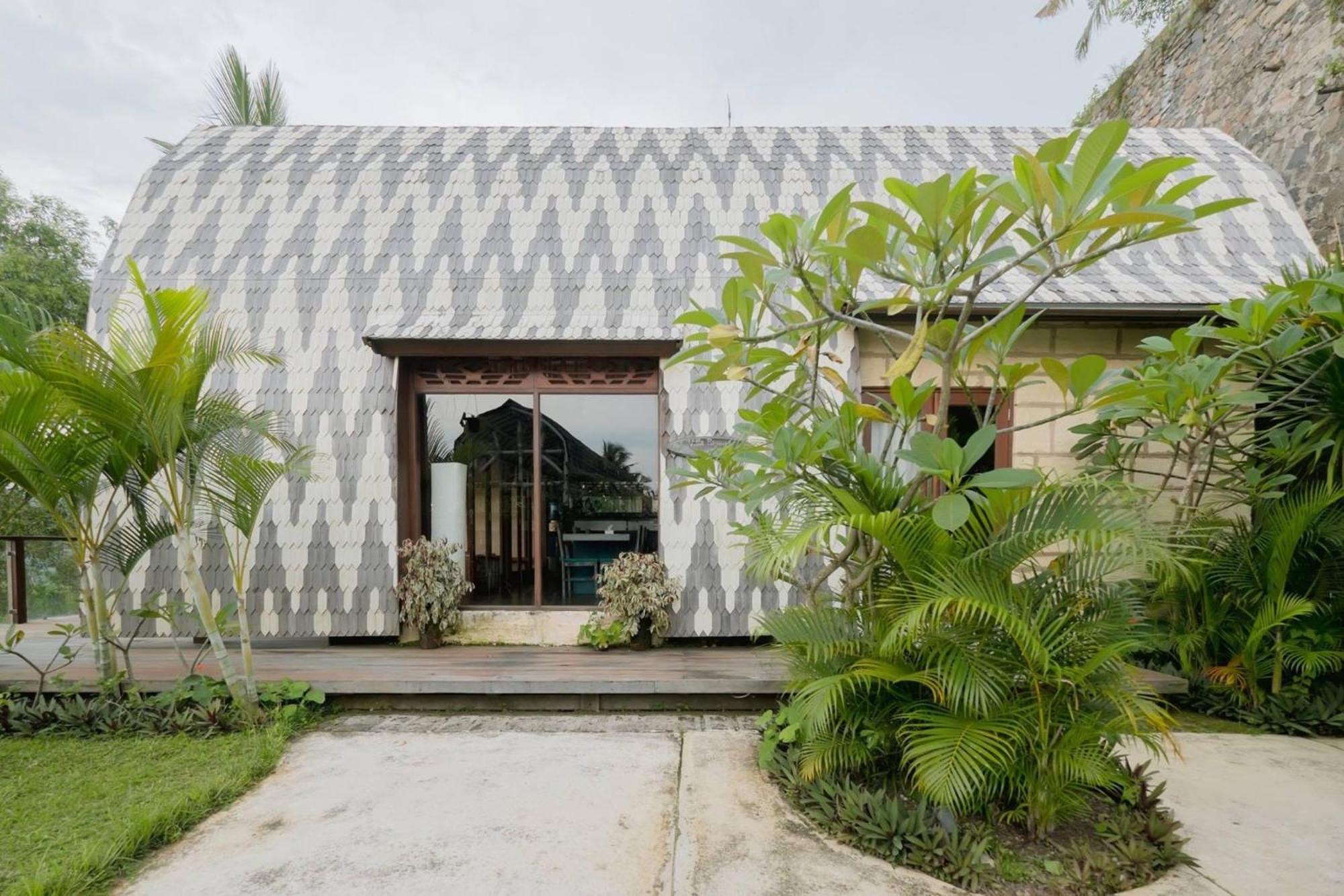 Villa Umbrella Lombok Сенгиги Екстериор снимка